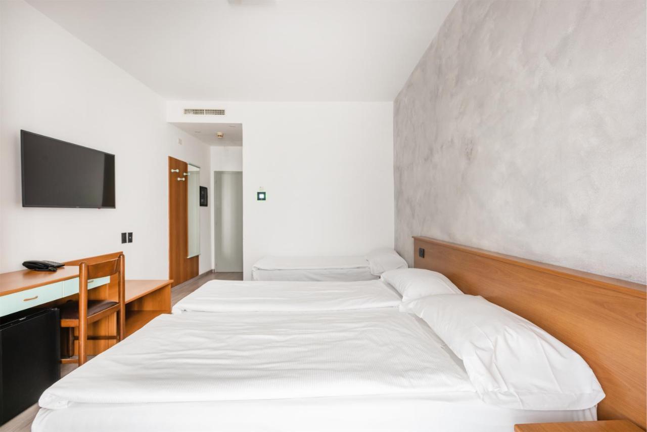 Hotel De Nac Torbole Sul Garda ภายนอก รูปภาพ