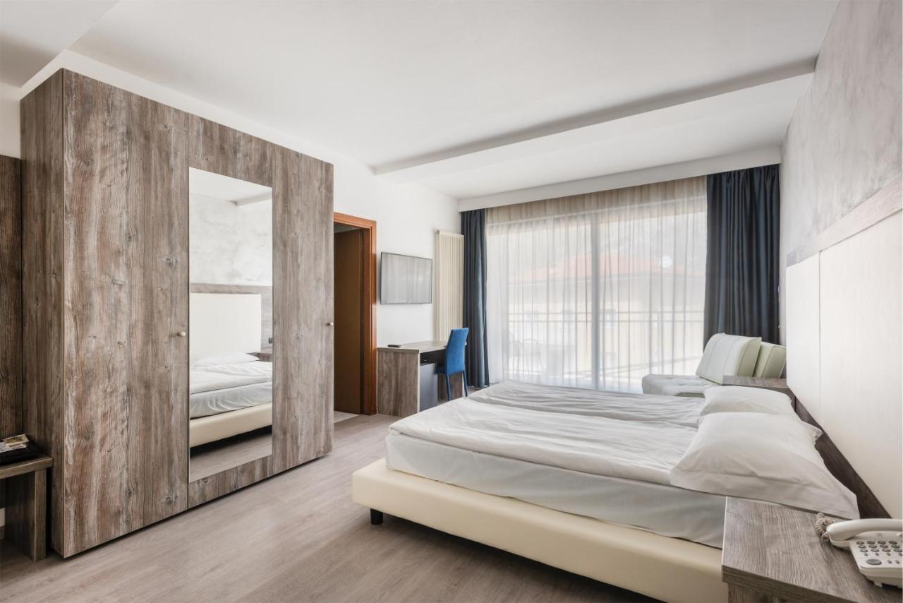 Hotel De Nac Torbole Sul Garda ภายนอก รูปภาพ